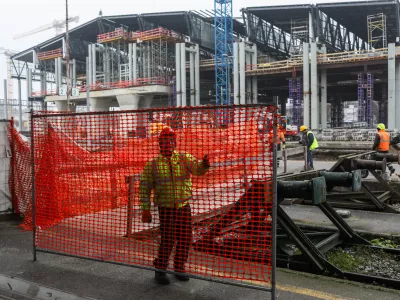 - Gradbena dela na starih tirih in peronih.- Železni&scaron;ka postaja Ljubljana.-14.12.2025. - Prenova Železni&scaron;ke postaje Ljubljana.//FOTO: Bojan Velikonja