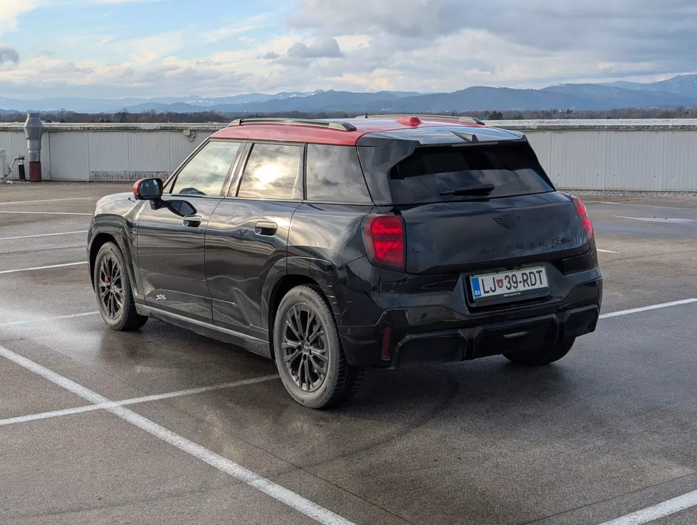 Mini aceman JCW E