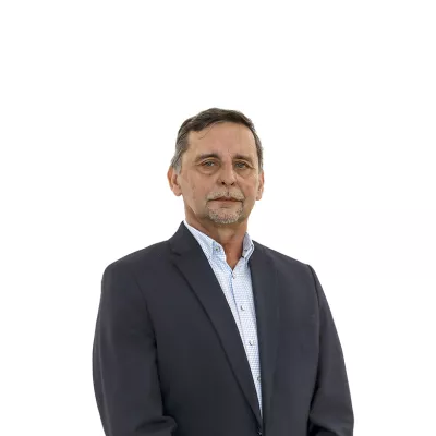 Miran LesjakZA ONLINE - Redakcija Dnevnik 2024 - portreti za komentarje in kolumne - kolumnisti - komentatorji &ndash; novinarji - portret //FOTO: Luka Cjuha