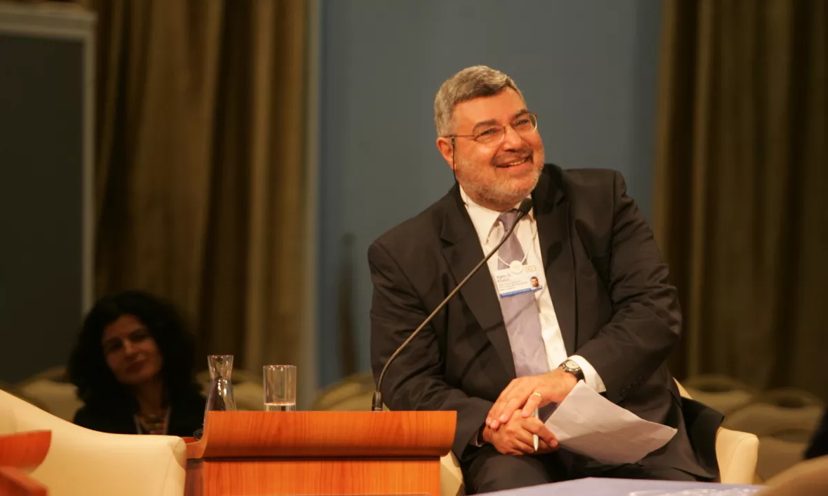 Prepričan je, da bo iranski režim, čeprav morda nekoliko spremenjen, vojno vihro preživel.