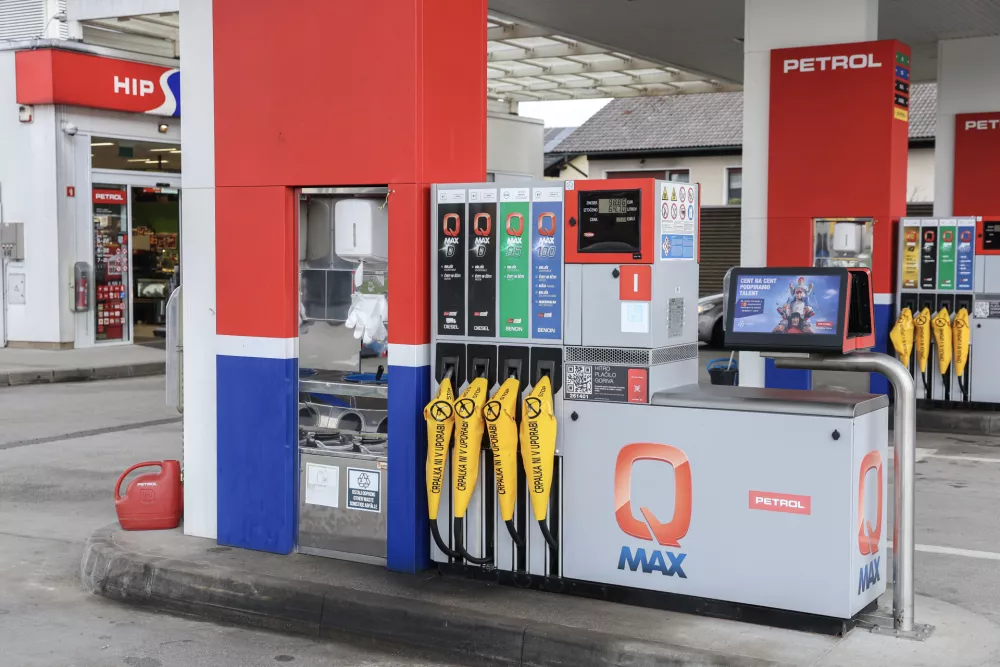 - 14.03.2026 - nedelujoča bencinska črpalka, kriza z nafto, gorivo, nafta, Petrol//FOTO: Jaka Gasar