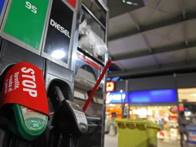 PETROL bencinski servis - črpalka - diesel- podražitev bencina - cene goriv na bencinskih črpalkah bistveno vi&scaron;je//FOTO: Luka Cjuha