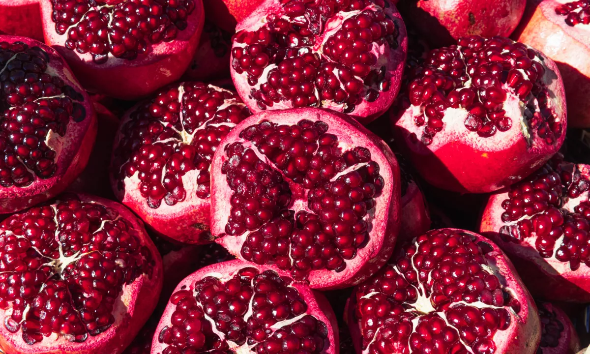 Od starodavnih mitov do sodobne superhrane: spoznajte sadež, ki v neugledni lupini skriva pravo bogastvo okusov in neprecenljivih zdravilnih učinkovin. >>>