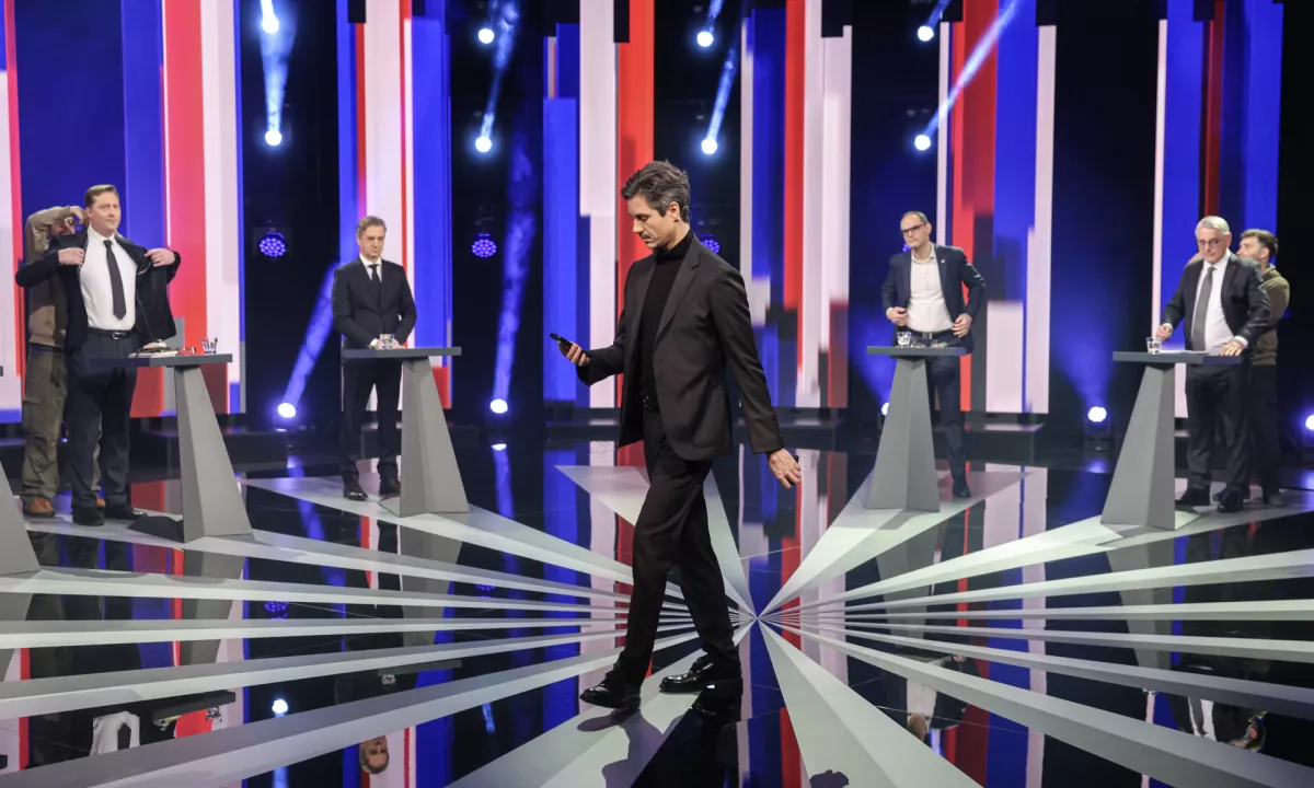 Varuhinja pravic gledalcev in poslušalcev RTV Slovenija Marica Uršič Zupan je prejela nekaj kritičnih mnenj o podobi studiev.