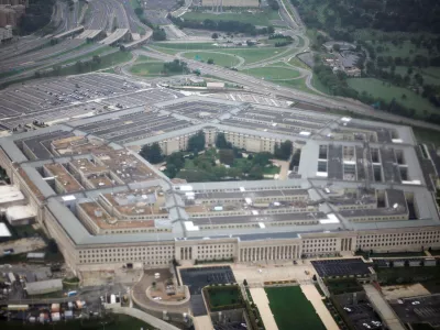 FILE PHOTO: Aerial view of the United States military headquarters, the Pentagon, September 28, 2008. REUTERS/Jason Reed (UNITED STATES)/File Photo