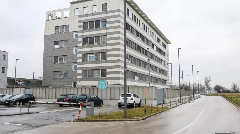 - 19.01.2018 &ndash; Slovenska obve&scaron;čevalno-varnostna agencija (SOVA), Stegne 23c - stavba - //FOTO: Bojan Velikonja