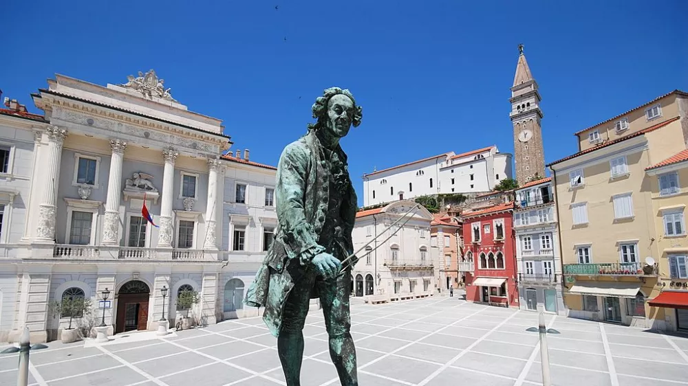 Tartinijev trg v Piranu / Foto: Tatjana Tanackovič