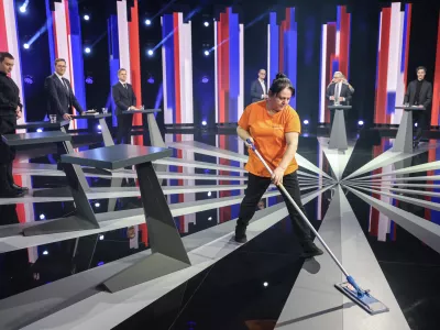 Vladimir Prebilič, Anže Logar, Matjaž Han, Miha Kordi&scaron;, Robert Golob, Luka Mesec- 19.02.2026 - Prvo soočenje predsednikov strank na RTV SLO - parlamentarne volitve 2026//FOTO: Jaka Gasar