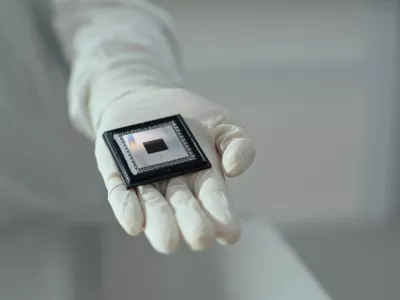 A person shows Google Quantum AI's "Willow" chip, in this undated handout photo obtained by Reuters on December 6, 2024. Google/Handout via REUTERS  THIS IMAGE HAS BEEN SUPPLIED BY A THIRD PARTY. NO RESALES. NO ARCHIVES.