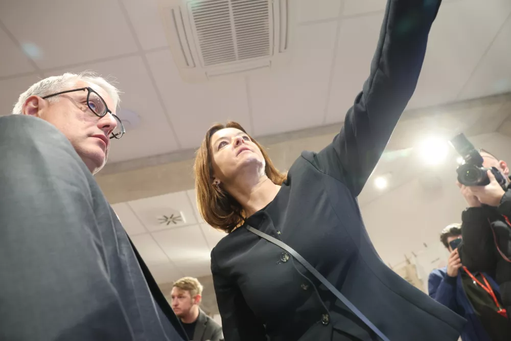 (SPREMLJAMO) Po skoraj 60 odstotkih pre&scaron;tetih glasov &scaron;e vedno v vodstvu SDS