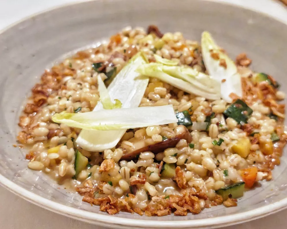 Ričota z govedino, Restavracija Most