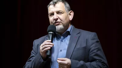 - Srečko Ocvirk, župan občine Sevnica- 04.04.2019 – Boštanj v Občini Sevnica - 1. Salon sadnih vin in sokov 2019 – pokušina jabolčnikov, sadnih vin in sokov //FOTO: Matjaž Rušt