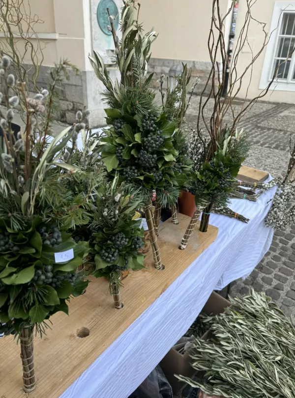 Za izdelavo butaric potrebujejo več vrst lesa.