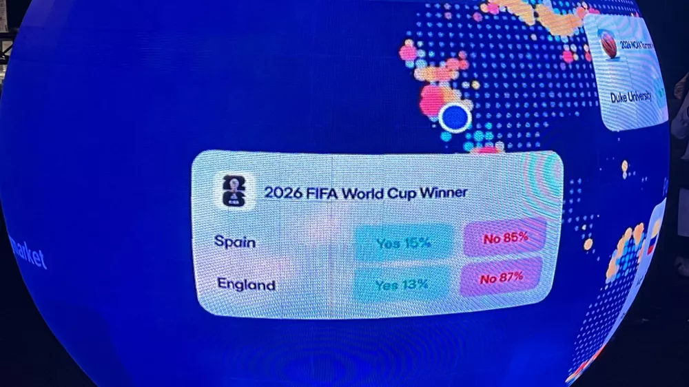 Staviti je mogoče na skoraj vse, od &scaron;portnih tekem do političnih tem in celo zaključka vojn. / Foto: Profimedia