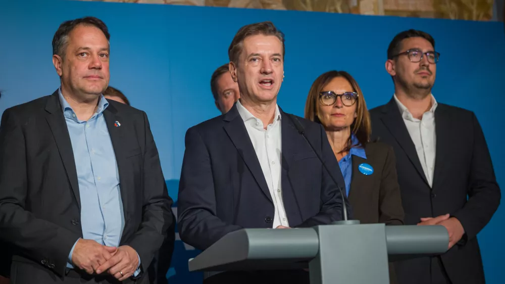 Ljubljana, DZ.Volitve v drzavni zbor 2026.Izjava predstavnikov Gibanje Svoboda v medijskem srediscu.Predsednik Robert Golob.