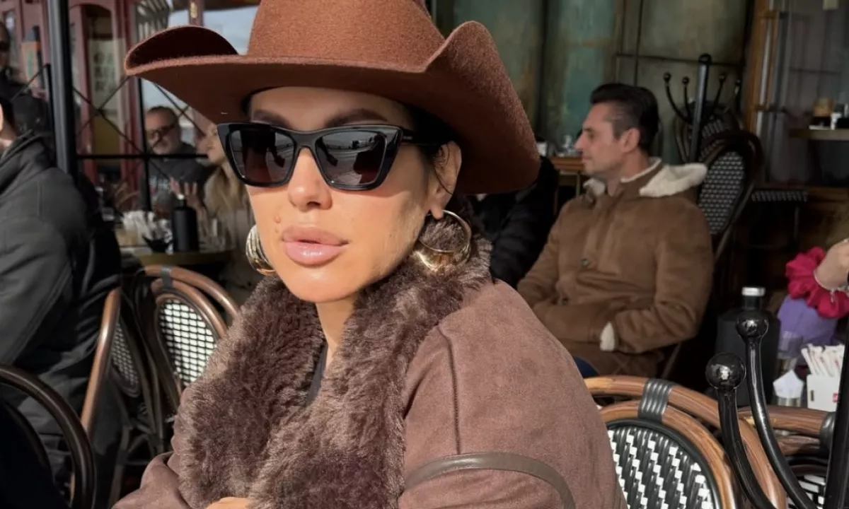 Srbska turbofolk pevka Seka Aleksić se je po vrnitvi v Beograd, kamor je minuli teden priletela z delovnega potovanja v tujini, razgovorila pred novinarji in jih pozabavala z novostmi iz svojega življenja.