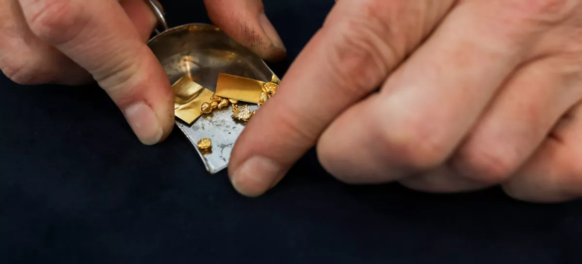 - izdelava nakita,- čisto zlato,- 27.03.2026. - Reportaža o izdelovanju nakita v Rog Labu za nakit. Juvelirij, Juvelirnica usatnoviteljev: Sandre Vidmar, Petra Dragoliča, Kristine Drnov&scaron;ek.//FOTO: Bojan Velikonja / Foto: Bojan Velikonja