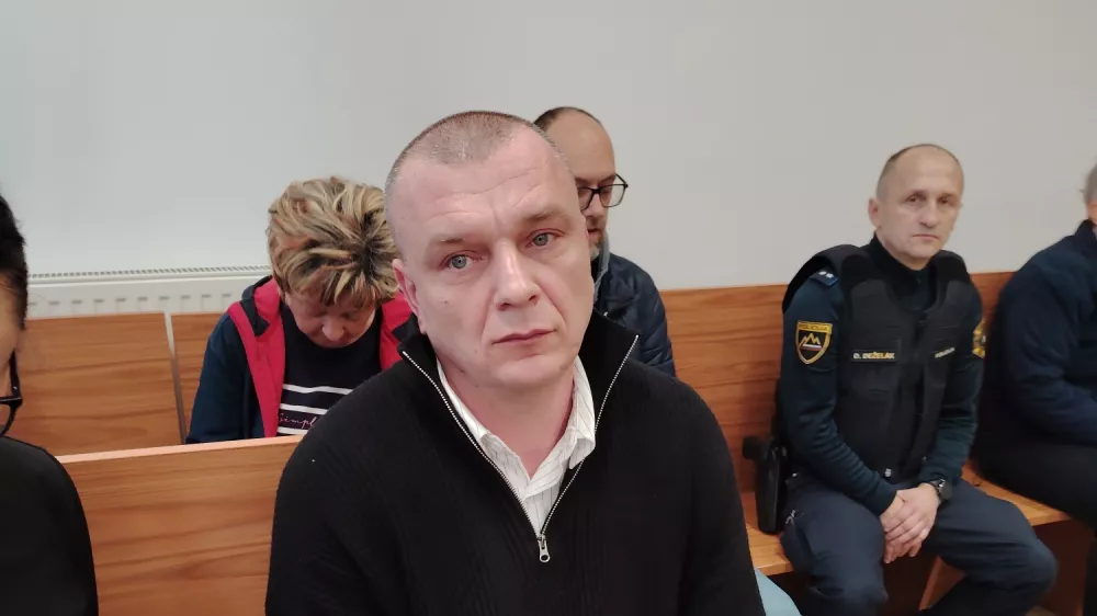 Dmytri Dobniuk je na sodi&scaron;ču močno obžaloval tragično prometno nesrečo, v kateri je umrlo pet njegovih rojakinj in se opravičil njihovim svojcem. F Mojca Marot 