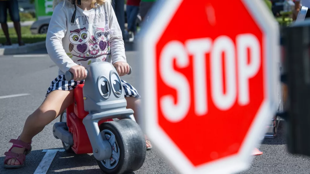 poganjalček odrezana fotka