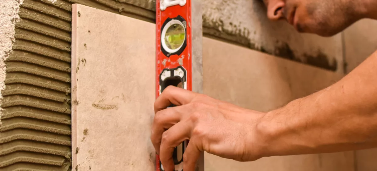 Concept of building and home renovation / Foto: Ivan Marjanovic Getty Images