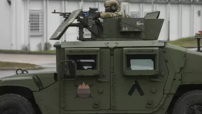 - simbolična fotografija – vojaki SV -- 31.03.2023 – Slovenska vojska (SV) - Vojašnica Ivana Cankarja Vrhnika - obisk predsednice republike v okviru katerega se je seznanila s stanjem pripravljenosti Slovenske vojske v letu 2022, //FOTO: Jaka Gasar