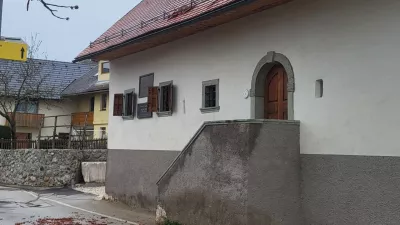 Prešernova rojstna hiša, strešniki, veter