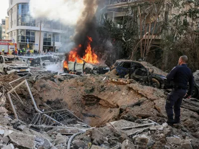FILE PHOTO: Emergency personnel respond at a site following Iranian missile barrages in central Israel, amid the U.S.-Israel conflict with Iran, in Tel Aviv, Israel, March 24, 2026. REUTERS/Tomer Appelbaum ISRAEL OUT. NO COMMERCIAL OR EDITORIAL SALES IN ISRAEL/File Photo