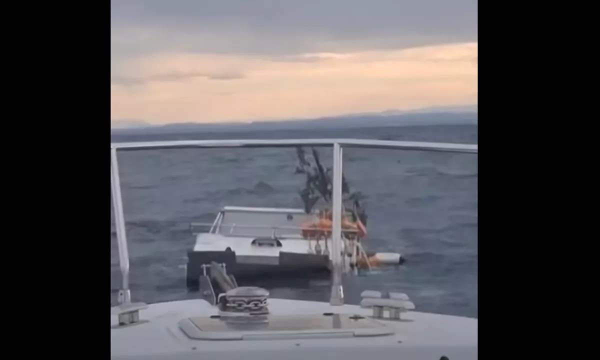 Ribiči so bili premočeni in močno podhlajeni.