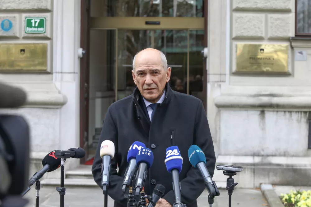 Predsednik SDS Janez Jan&scaron;a30.3.2026 - Predsednica republike Nata&scaron;a Pirc Musar bo v uradu predsednice (Erjavčeva 17) na neformalne pogovore sprejela predsednico in predsednike strankFoto: Luka Cjuha