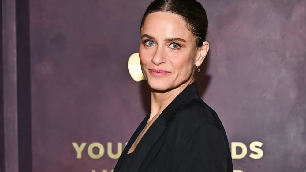 Amanda Peet pravi, da staranje v industriji, obsedeni z mladostjo, ni lahko. F AP