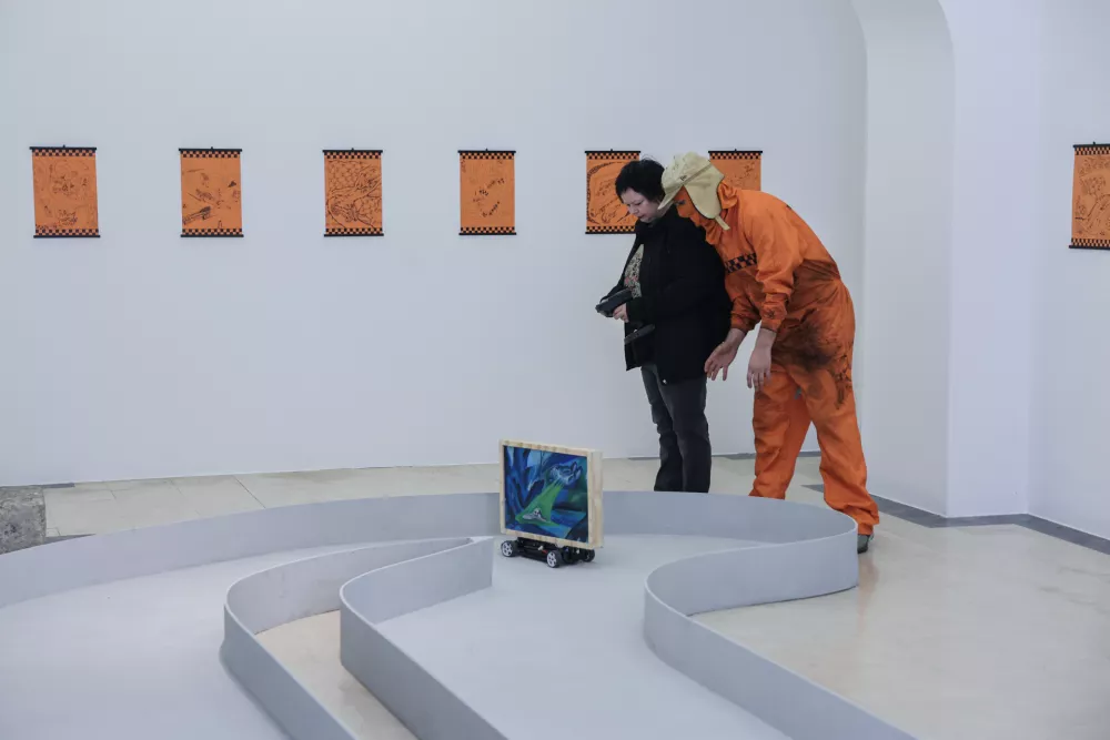 - 30.03.2026 - razstava Slikarska dirka anonimnega italijanskega umetni&scaron;kega tria Canemorto - Galerija Vžigalica//FOTO: Jaka Gasar