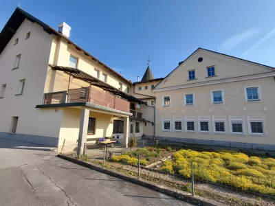 V samostanu nove enote za starej&scaron;e