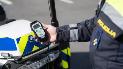 prometni nadzorpolicija - simbolična fotografijaprometna policijavarnost v prometupolicija na motorjihmotoristična policijaprehitri voznikiavtocestna policijaalkotestalkohol v prometu08.04.2025 Policijski nadzor, počivališče PovodjeFOTO: Nik Erik Neubauer
