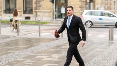 Ljubljana, predsedniska palaca.Neformalni pogovori predsednice republike Natase Pirc Musar s predsednico in predsedniki strank, ki so se po neuradnih izidih parlamentarnih volitev uvrstile v DZ.Predsednik Resni.ce Zoran Stevanovic ob prihodu.