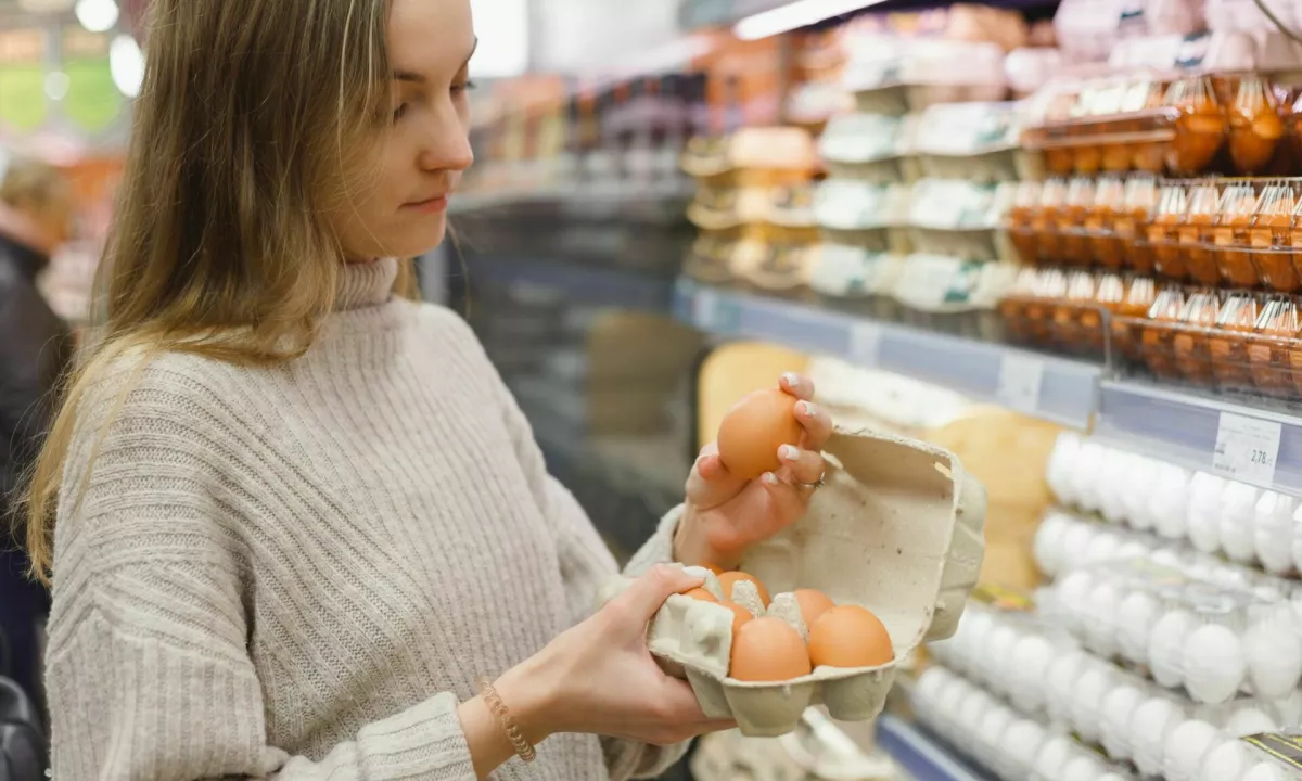 Statistični urad razkriva kulinarično demografijo in podražitve, ki nas čakajo pri pripravi letošnje praznične košarice.