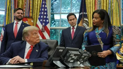 FILE PHOTO: U.S. President Donald Trump, Secretary of State Marco Rubio and Vice President JD Vance meet Democratic Republic of the Congo's Foreign Minister Therese Kayikwamba Wagner and Rwanda's Foreign Minister Olivier Nduhungirehe (not pictured) in the Oval Office at the White House in Washington D.C., June 27, 2025. REUTERS/Ken Cedeno/File Photo