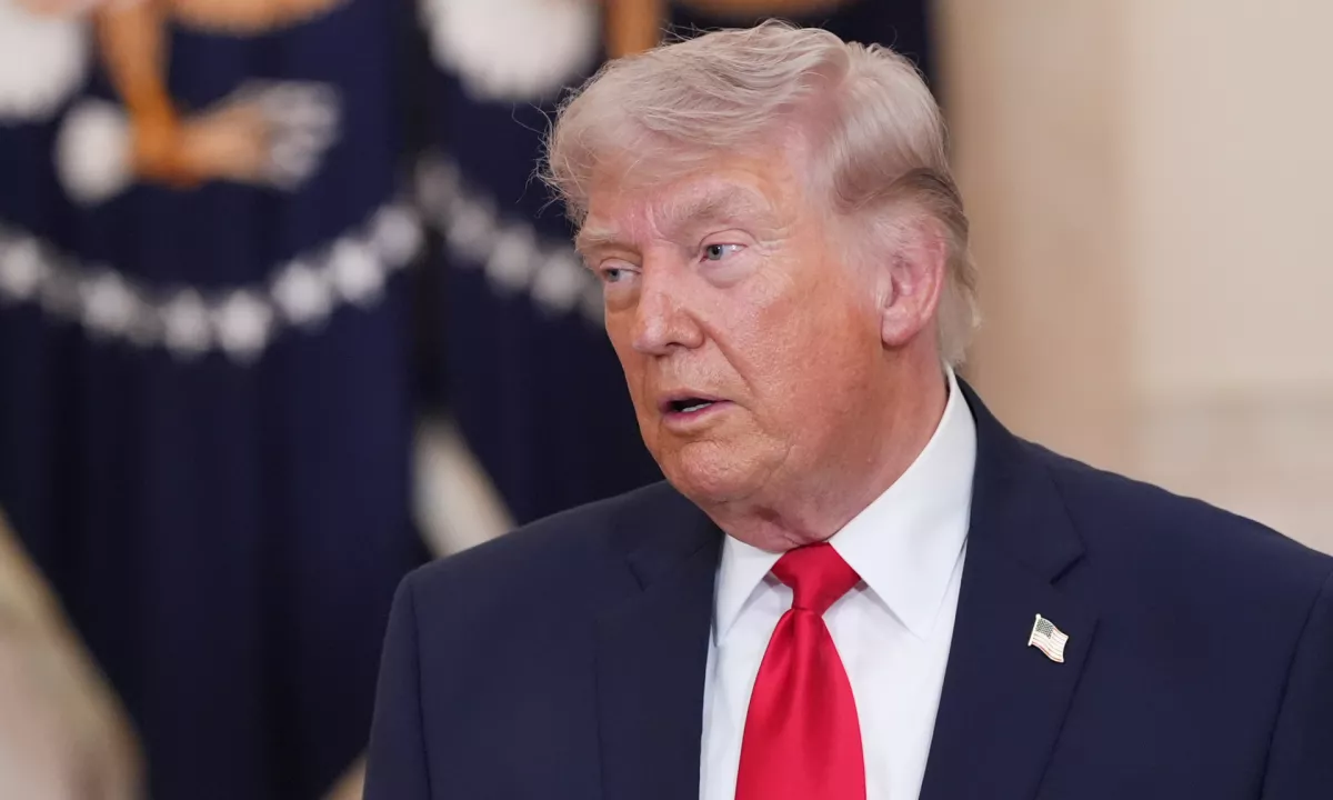 Trump si je privoščil Macrona.