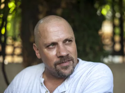 Boris De?ulovi?, hrva?ki novinar in knji?evnik, Dnevnikov kolumnist    ///FOTO: Luka CjuhaOPOMBA: ZA OBJAVO V PRILOGI ? DNEVNIKOV OBJEKTIV - INTERVJU 2015. / Foto: Luka Cjuha