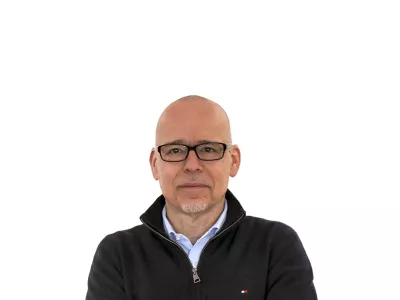 Domen CaharijasZA ONLINE - Redakcija Dnevnik 2024 - portreti za komentarje in kolumne - kolumnisti - komentatorji &ndash; novinarji - //FOTO: Tomaž Skale / Foto: Tomaž Skale