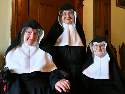 Bernadette, Rita in Regina