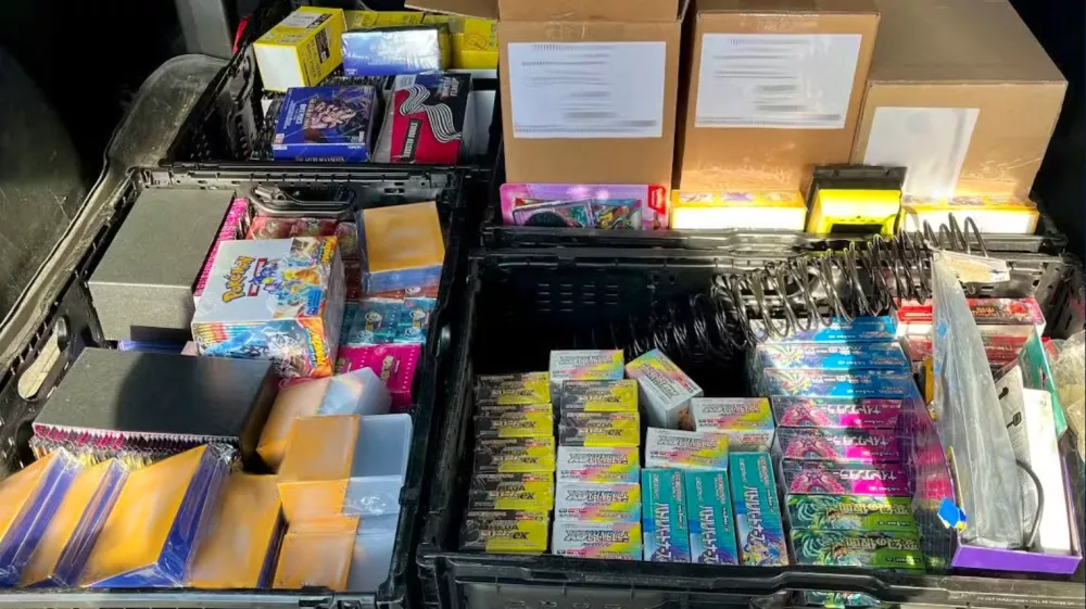 Pokemon kartice, tihotapec