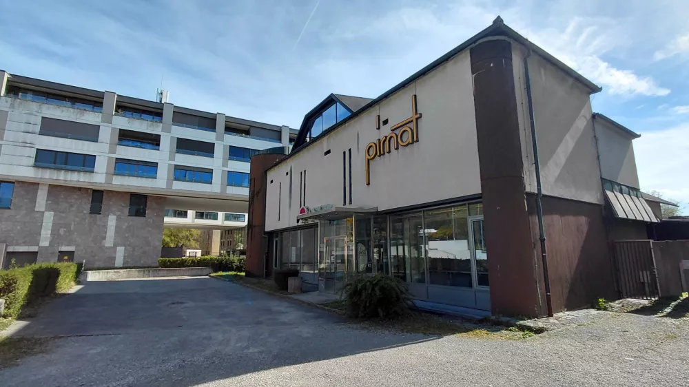 Zemlji&scaron;če svetila Pirnat