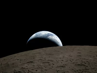 FILE PHOTO: A view of Earth, partially hidden behind the Moon, captured through the Orion spacecraft window at 6:41 p.m. EDT (22:41 GMT) April 6, 2026, during the Artemis II crew's flyby of the Moon and obtained by Reuters on April 7, 2026. According to the image file data the picture was taken with a Nikon D5 camera and 400mm lens.   NASA/Handout via REUTERS. THIS IMAGE HAS BEEN SUPPLIED BY A THIRD PARTY/File Photo/File Photo / Foto: Nasa