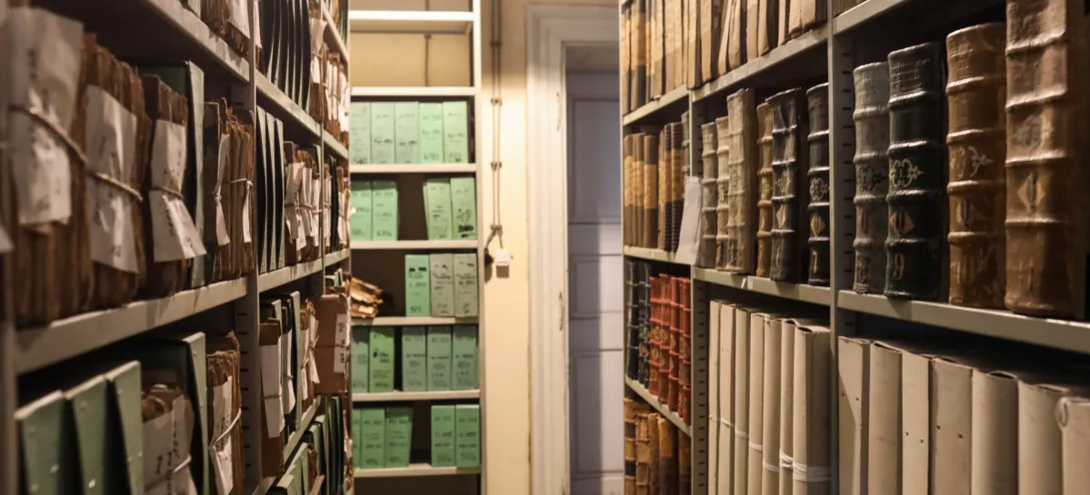 - Arhiv, - 03.06.2024. - Obisk ministrice za kulturo v Arhivu Republike Slovenije v Grubarjevi palači v Ljubljani. //FOTO: Bojan Velikonja / Foto: Bojan Velikonja