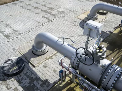 Two pipes lead into the ground at the pumping station of the "Augusta" gas pipeline. The almost 41-kilometer-long gas pipeline from Wertingen to K&ouml;tz is intended to improve the supply of natural gas in Bavaria and Baden-W&uuml;rttemberg. The pipeline is being built in such a way that it can later also be operated with hydrogen. The total investment amounts to around 180 million euros.