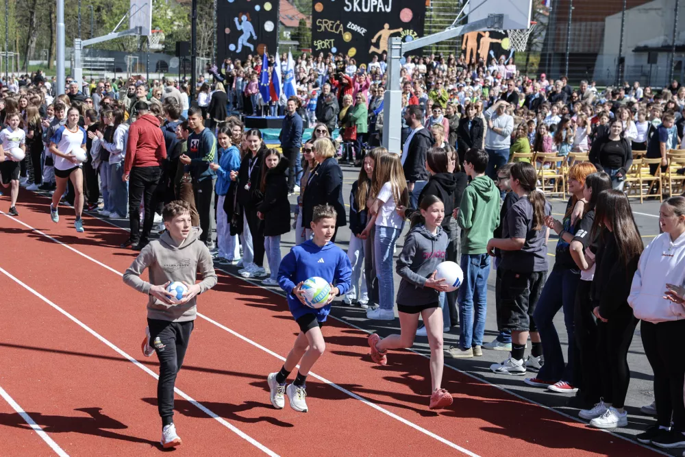 - 09.04.2026 - odprtje &scaron;portnega parka med obema &scaron;olama, Kamnik//FOTO: Jaka Gasar