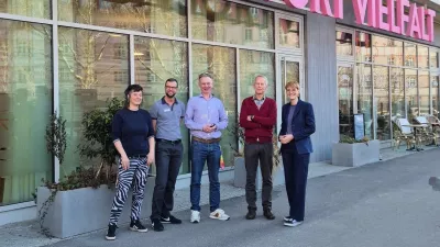 Marcel de Groot  (drugi z desne) / Foto: Schwulenberatung Berlin