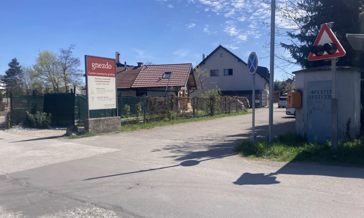 Po številnih spremembah časovnice je moral priljubljeni Center ponovne uporabe (CPU) Ljubljana, ki je deloval na Povšetovi, 31. marca vendarle zapreti vrata. Začasno bo izpostava CPU delovala v Šentvidu.