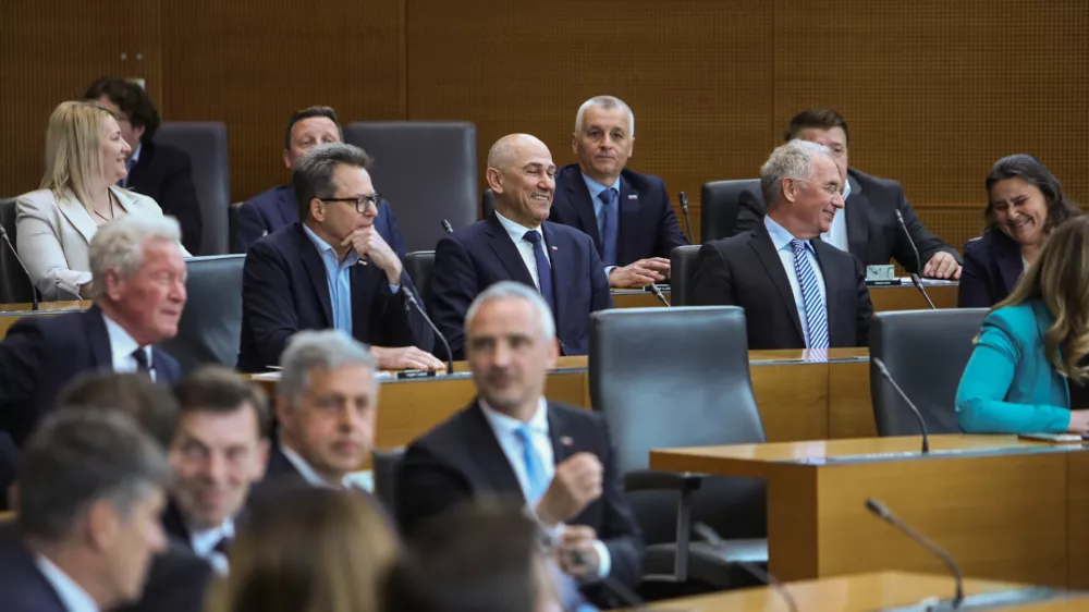 10.04.2026. 1.seja parlamenta. Foto: Bojan Velikonja