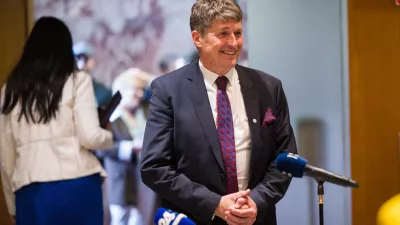 Ljubljana, DZ.Dogajanje ob ustanovni seji DZ.Izjava poslanca Svobode Boruta Sajovica.